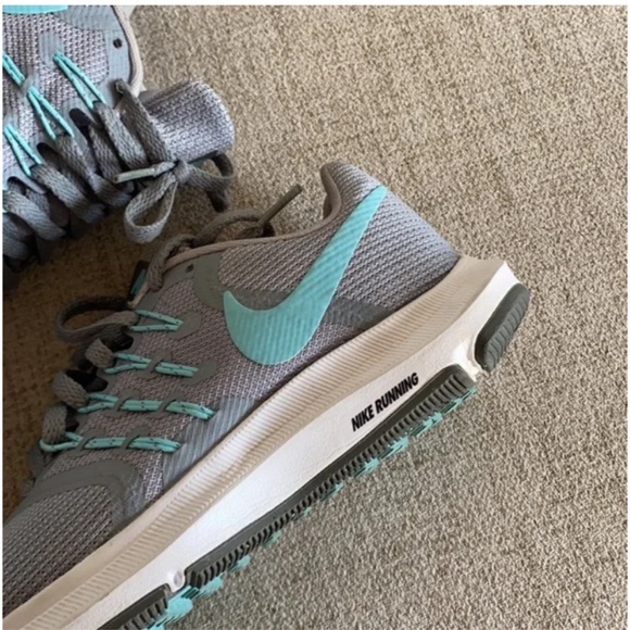 🪞 nike running memory foam sneaker women’s shoe size 5.5 - Picture 2 of 5